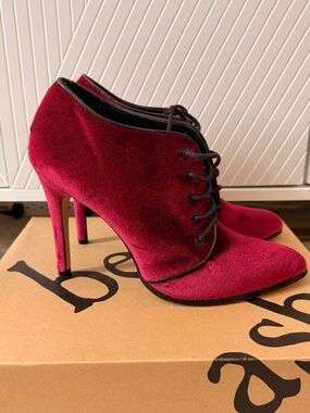 Beau + Ashe Pixie Burgundy Velvet Lace-Up Russet Pixie Boot 9.5